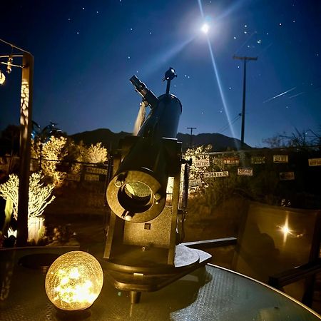 Float Pool, Hot Tub, Sauna, Views, Telescope-Skywatchers Haven Joshua Tree Kültér fotó